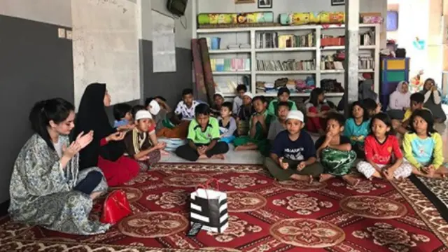 [Bintang] Jennifer Dunn