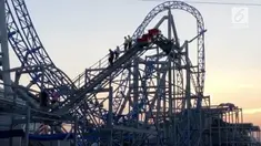 Pemadaman listrik terjadi pada taman bermain di Ocean City, New Jersey. Semua permainan pun harus terhenti, salah satunya roller coaster.
