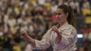 Penampilan karateka cantik asal Rusia, Rumiantceva Anastasiia, pada Kejuaraan Dunia Karate Junior, Cadet, dan U-21 2015. (Bola.com/Vitalis Yogi Trisna)