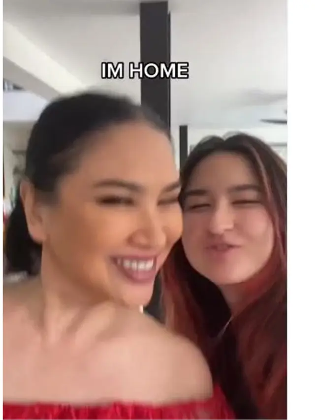 6 Momen Kebersamaan Stephanie Poetri dan Titi DJ, Lepas Rindu dan Manggung Bareng