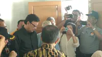 Menteri Dalam Negeri Tjahjo Kumolo mengapresiasi masyarakat Jawa Tengah karena antusias untuk menggunakan hak suaranya. (Liputan6.com/Putu Merta)