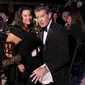 Pierce Brosnan dan Keely Shaye Smith tahun 2013 (AFP/Bintang.com)