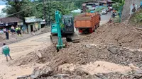 Badan Nasional Pengendalian Bencana (BNPB) mencatat kejadian bencana banjir dan tanah longsor di wilayah Sumatera Utara (Sumut) pada awal Juli 2020.