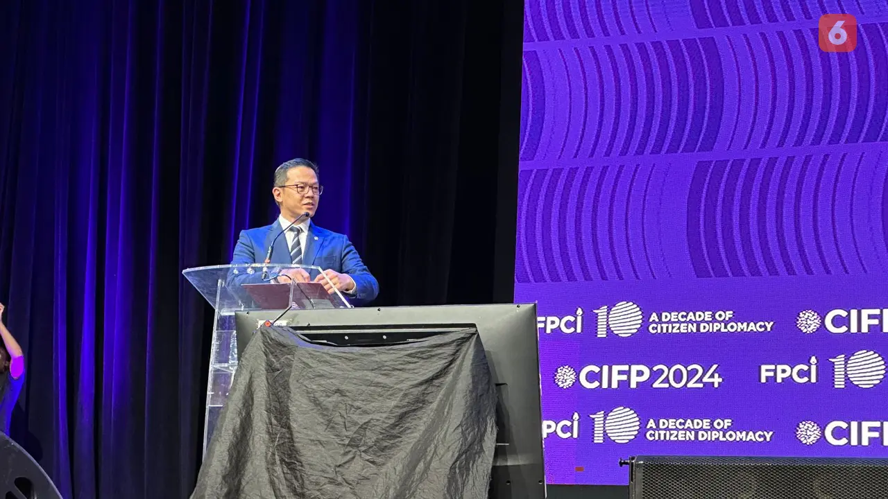 Menteri Luar Negeri RI Sugiono menghadiri acara CIFP 2024 yang diselenggarakan FPCI di The Kasablanka, Jakarta, Sabtu (30/11/2024). (Liputan6.com/Benedikta Miranti)