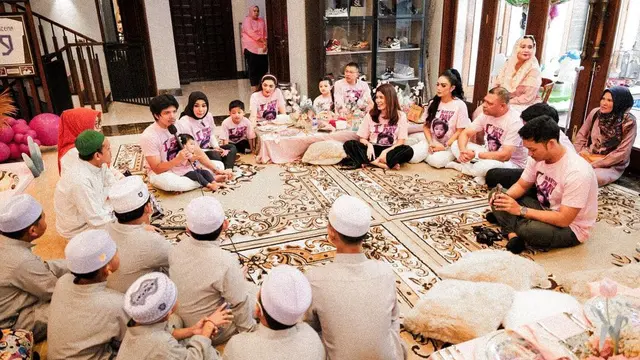 Perayaan ultah pertama Ameena putri Atta dan Aurel (Instagram/krisdayantilemos)