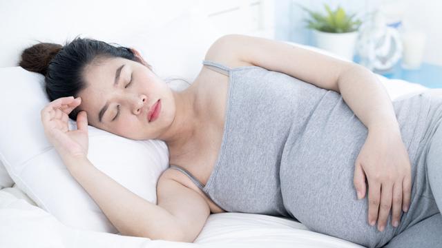 Tidur Menghadap Kiri Ternyata Punya Banyak Manfaat buat Kesehatan, Apa Saja?
