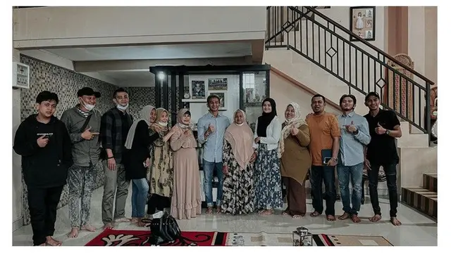 5 Potret Ridho 2R dengan Kekasih, Dikabarkan Segera Menikah