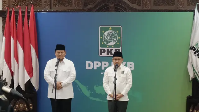 Ketua Umum Partai Kebangkitan Bangsa (PKB) Muhaimin Iskandar alias Cak Imin bertemu dengan presiden terpilih 2024-2029 Prabowo Subianto di Kantor DPP PKB, Jakarta, Rabu (24/4/2024). (Merdeka.com/Alma Fikhasari)