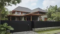 11 Model Pagar Rumah Anti Ular yang Estetik, Aman dan Cocok untuk Hunian Tropis 2025