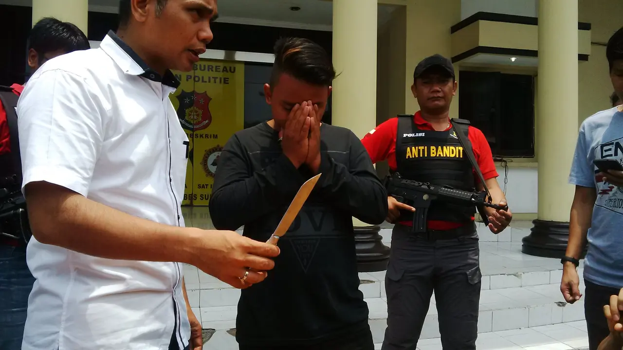 Keluar Cari Hiburan, Pedagang Bebek Malah Terjerat UU Darurat