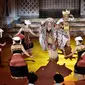 Pemain mementaskan pertunjukan teater tradisi pertama Titimangsa bertajuk Sudamala: Dari Epilog Calonarang di Gedung Arsip Nasional, Jakarta. Pementasan yang digelar pada 10-11 September terinspirasi dari tradisi Bali yang berakar dari karya sastra. (Liputan6.com/HO)