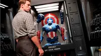 Chris Evans yang memerankan karakter Captain Amerika mengakui dirinya kesulitan membentuk tubuh super heroes.