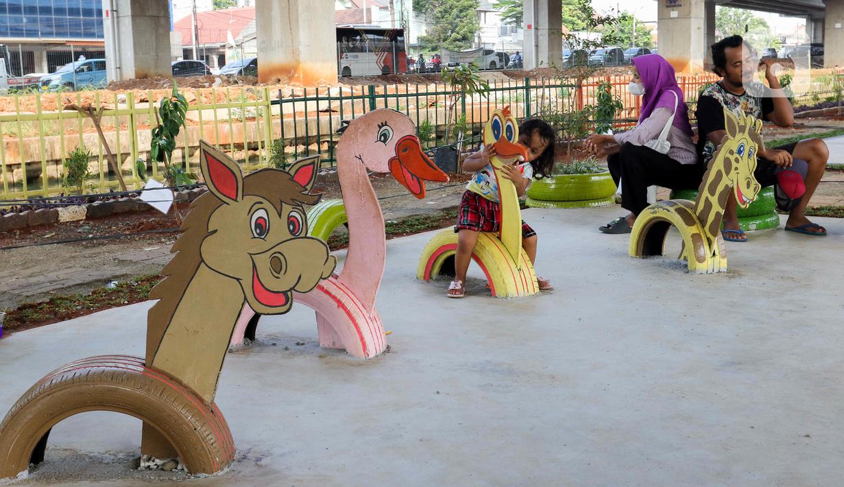 Upaya dekarbonisasi Taman Interaksi ini bisa menjadi sarana edukasi, pendidikan, dan interaksi sosial warga. (Liputan6.com/Herman Zakharia)