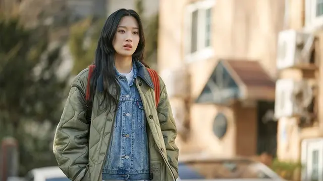 Para Female Lead dalam Drama Korea Terbaru yang Tampil Menawan dengan Rambut Hitam