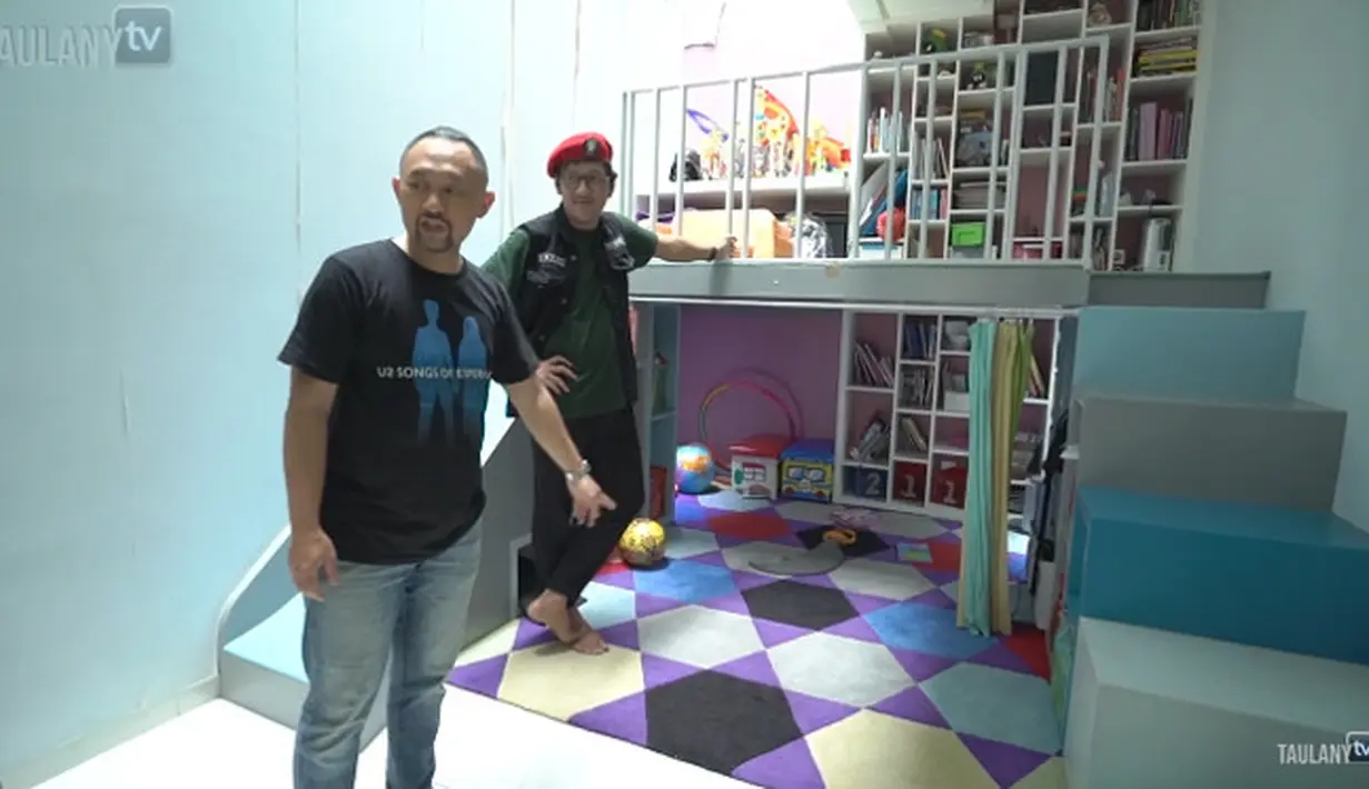 Rumah Ronal Surapradja (Sumber: Youtube/Taulany TV)