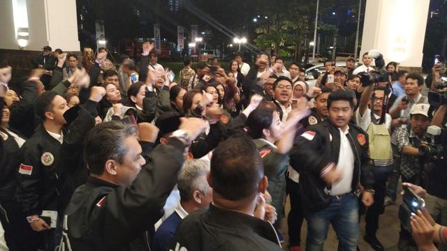 Pendukung Jokowi dan Prabowo Adu Yel yel Menjelang Debat 