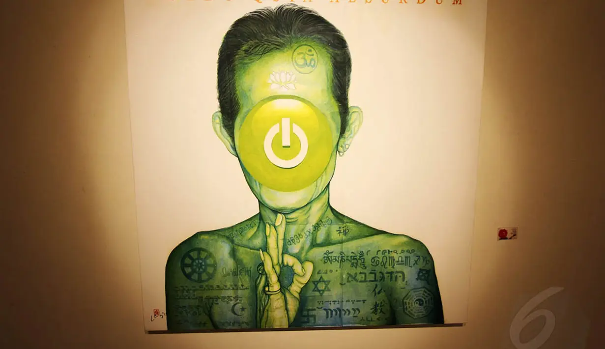 Pameran bertajuk "Still Got The Blues" mengangkat persoalan teknologi, dalam hal ini penggunaan telepon selular dan internet, Jakarta, Rabu (21/5/14). (Liputan6.com/Faizal Fanani)