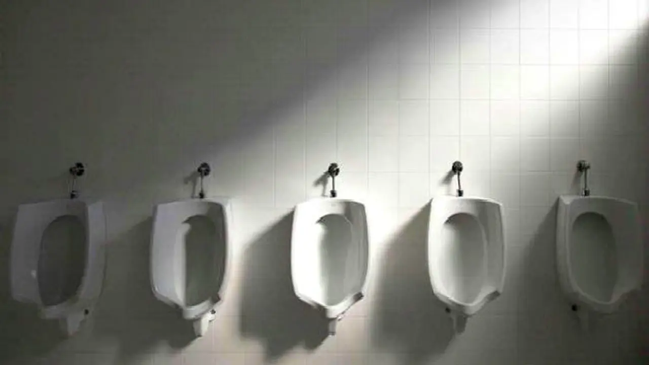 Sumbang Rp 6,6 Juta, Nama Donatur Diukir di Toilet