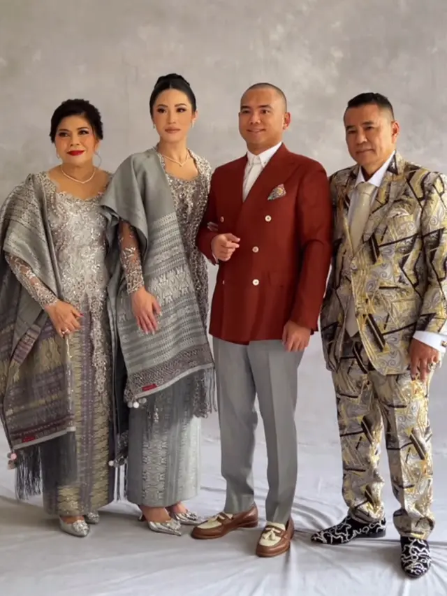 Frank Hutapea putra dari Pengacara terkenal Hotman Paris dan Winona Delany gelar Martumpol. [@myrnamyura]