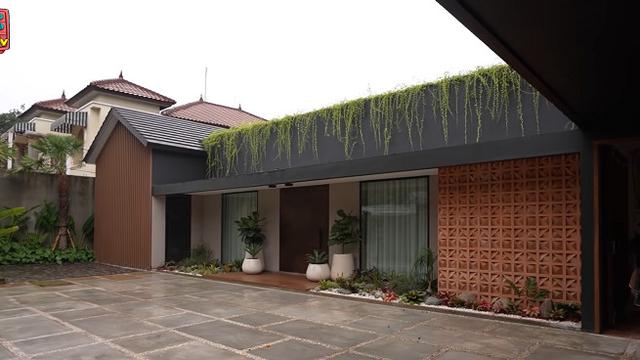 Model Depan Rumah Minimalis tapi Mewah, Inspirasi Hunian dari Kalangan Seleb yang Serba Cantik di 2024