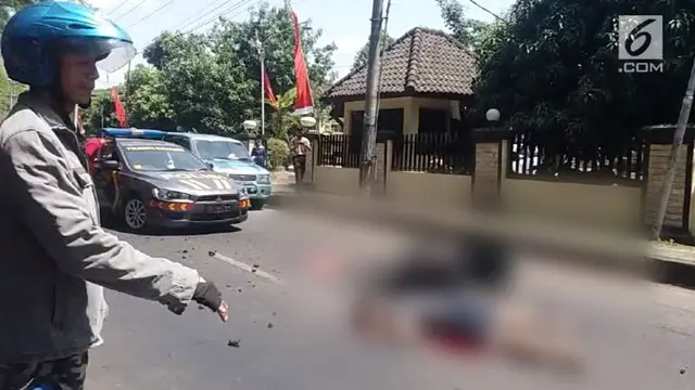 VIDEO: Cekcok di Jalan, Pengemudi Mobil Tabrak Pesepeda Motor hingga Tewas