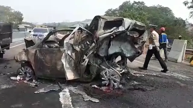 Tewaskan 7 Orang, Begini Penampakan Kecelakaan Maut Tol Cipularang