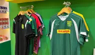 Jersey Persebaya 2004 Hadir di Pekan Raya Jatim, Bonek Bisa Bernostalgia