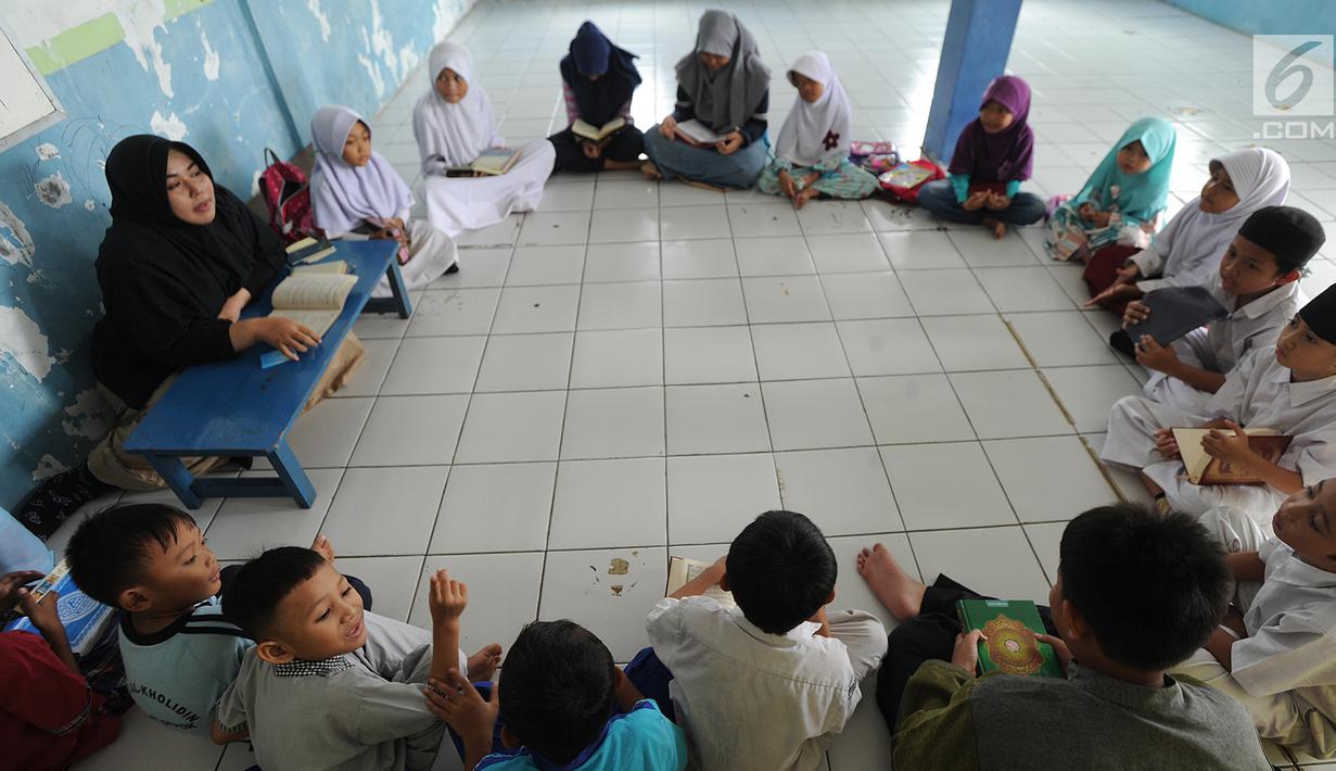 Foto Momentum Anak Anak Belajar Al Quran Selama Ramadan Ramadan