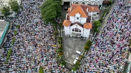 Sebelumnya, Pemerintah Indonesia menetapkan 1 Syawal 1446 Hijriah atau Hari Raya Idul Fitri jatuh pada Senin, 31 Maret 2025. (BAY ISMOYO/AFP)