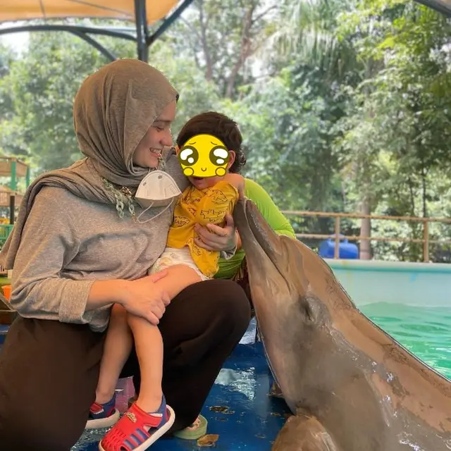 7 Potret Kebersamaan Putri Anne dan Sang Anak, Kompak Banget