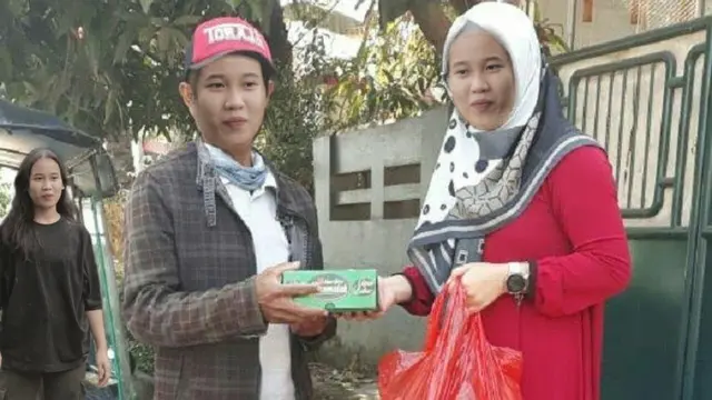 5 Editan Foto Netizen Ingin Jadi Crazy Rich Ini Hasilnya Malah Kocak