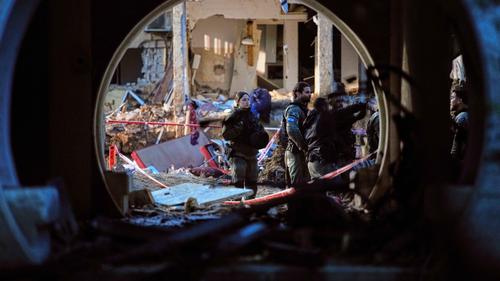 Rudal Iran Hantam Israel Selatan: Delapan Orang Tewas, Ratusan Terluka