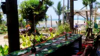 Bersantap di Hadapan Ombak Bali dalam Atmosfer Gypsy La Laguna