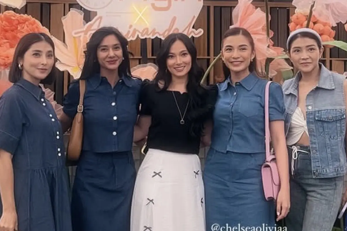 Ratu Sinetron pada Masanya Kembali Berkumpul Kenakan Koleksi Pakaian dari Asmirandah