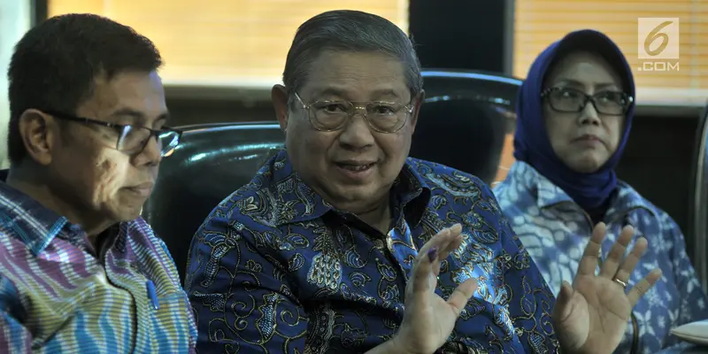 SBY Memantau Hasil Quick Count Pilkada 2018