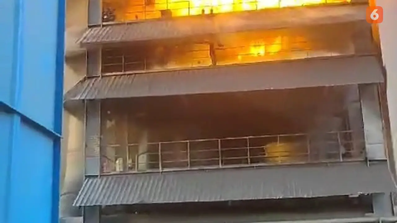 Pabrik Smelter Nikel Terbakar