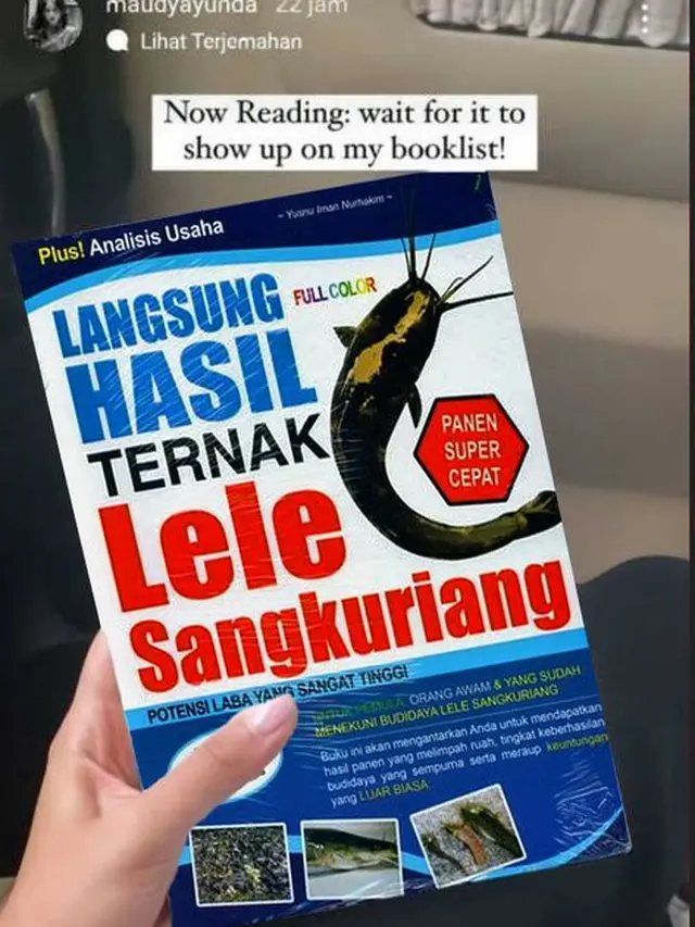 5 Editan Foto Buku Bacaan Maudy Ayunda Ini Bikin Nyengir