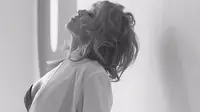 Kylie Minogue Tampil Sensual di Videoklip Terbaru