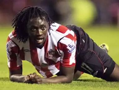 Sunderland's Trinidad and Tobago International Kenwyne Jones is pictured during the 4th Round League Cup game in Sunderland, Sunderland Vs Blackburn, North East, England, on November 12th, 2008. AFP PHOTO/CRAIG BROUGH