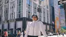 Enzy Storia menjalani LDR Jakarta-New York dengan Molen Kasetra. Lihat OOTD charming Enzy di 'Big Apple' tempatnya menemukan cinta dan jodoh. [Foto: Instagram @enzystoria]