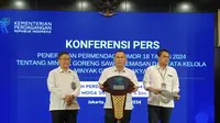 Kementerian Perdagangan (Kemendag) secara resmi menerbitkan Peraturan Menteri Perdagangan (Permendag) Nomor 18 Tahun 2024 tentang Minyak Goreng Sawit Kemasan dan Tata Kelola Minyak Goreng Rakyat. Dalam peraturan ini, Harga Eceran Tertinggi (HET) ditetapkan sebesar Rp15.700 per liter.