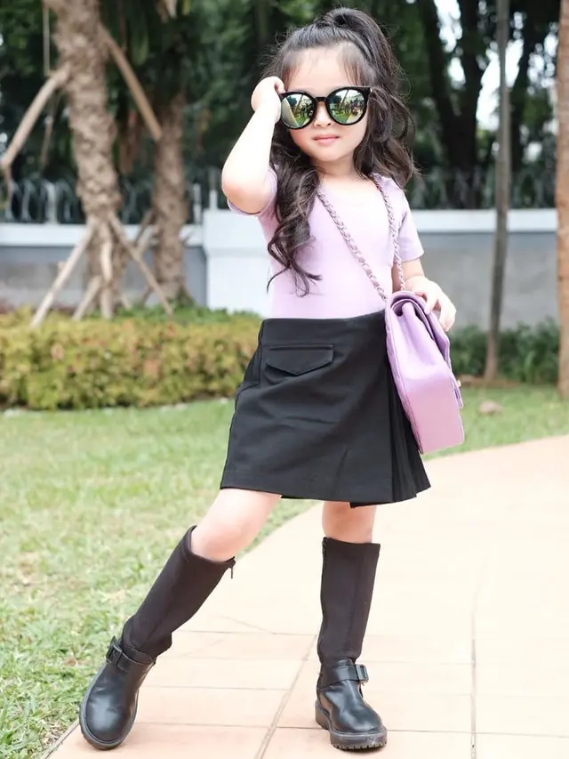 Pandai Berpose, Ini 6 Gaya Thalia Putri Onsu yang Paling Menggemaskan