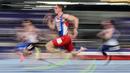 Aleksa Kijanovic (tengah) dari Serbia berkompetisi pada nomor 60m putra pada Kejuaraan Atletik Indoor Eropa 2021 di Torun. (Foto: AFP/Andrej Isakovic)