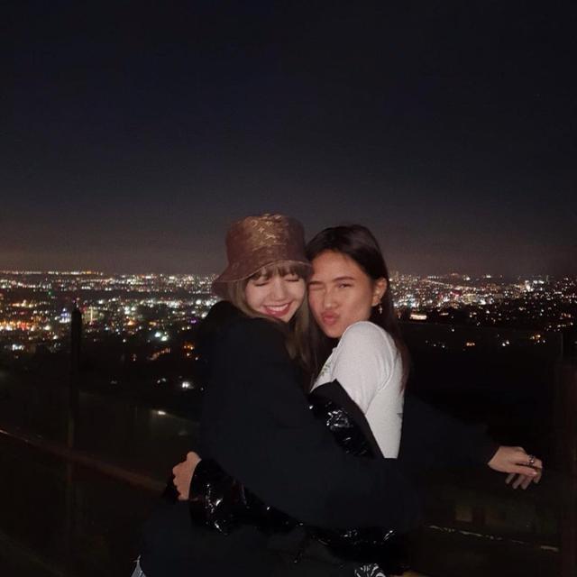 Niki dan Lisa Blackpink (Instagram/ nikizefanya)
