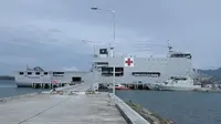 Rumah Sakit Apung TNI menangangi korban gempa Sulbar. (Istimewa)