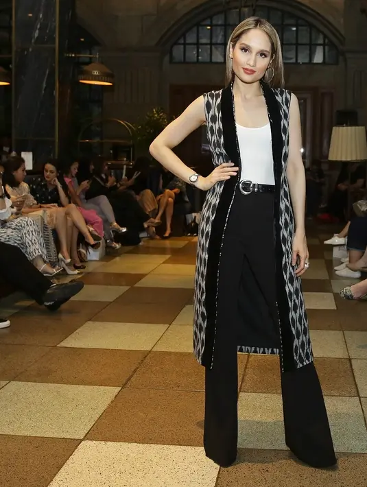 Cinta Laura (Bambang E Ros/Fimela.com)