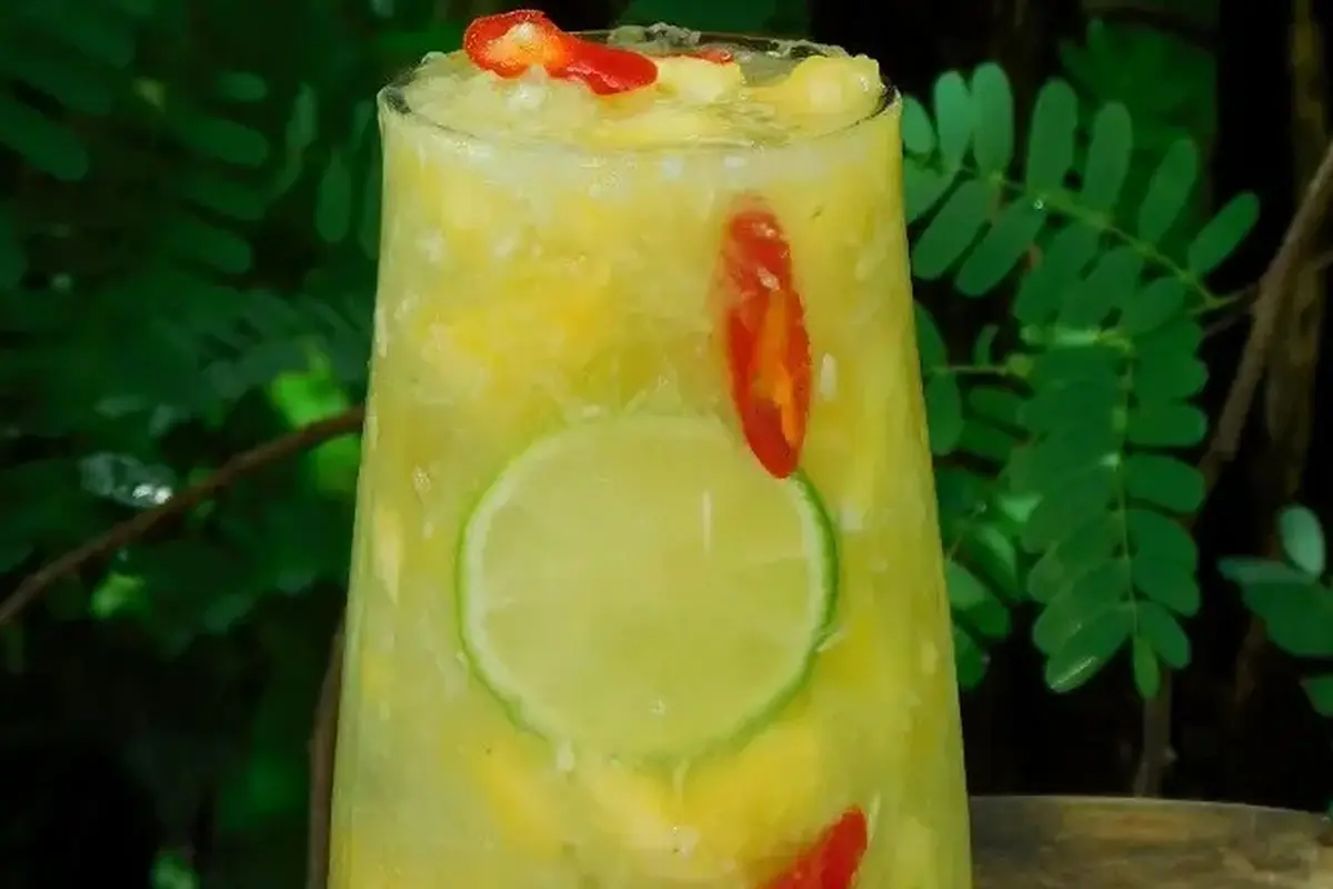 Resep es rujak timun nanas. (dok. Cookpad @desmawatikuretangin)