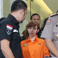 Lima nama diungkap oleh Roro Fitria terkait kasus narkoba yang menjeratnya. Hal itu dikatakan oleh kuasa hukumnya, Irsan Gusfrianto. (Nurwahyunan/Bintang.com)