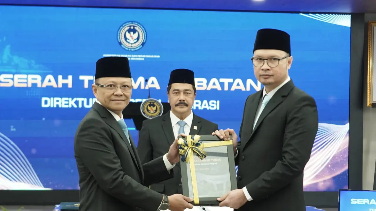 Menteri Imipas Agus Andrianto Lantik Hendarsam Marantoko jadi Dirjen Imigrasi