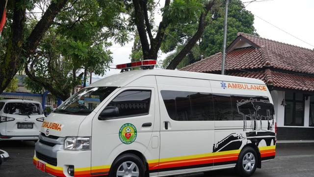 Tingkatkan Pelayanan Pasien Covid 19 Rsud Dr Slamet Garut Tambah 6 Ambulans Baru Regional Liputan6 Com